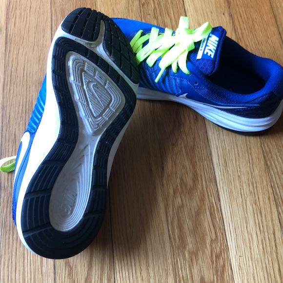 Kids Nike sneakers size 3 - Picture 4 of 4